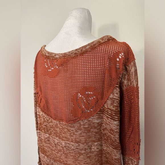 Free People Oversized Rust Orange Sweater with Lace Accents Women’s Size Small - Picture 4 of 13